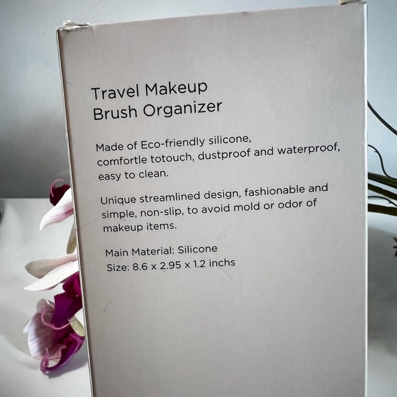 TRAVEL MAKE-UP BRUSH ORGANIZER Silicone Makeup Brush Holder - Picture 9 of 9